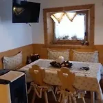 Chalet-tabia Al Sol Montagna Dolomiti Pecol Apartamento *