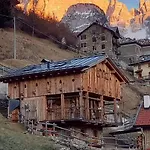 Chalet-tabia Al Sol Montagna Dolomiti Pecol Apartamento San Tomaso