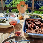 Chalet-tabia Al Sol Montagna Dolomiti Pecol Apartamento *
